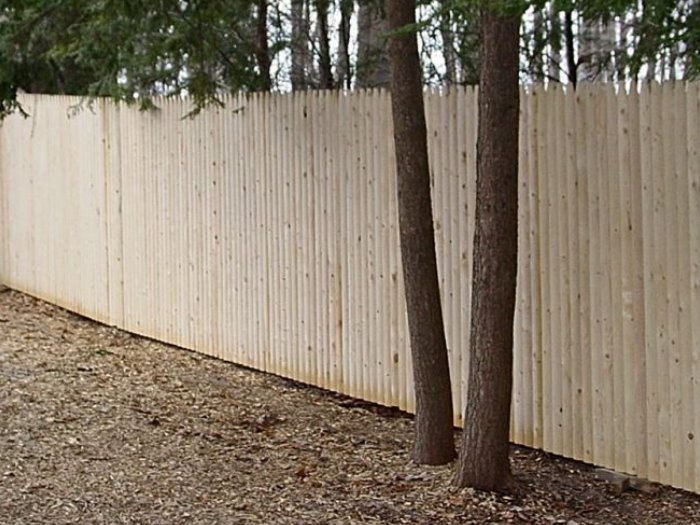 Westchester County NY stockade style wood fence
